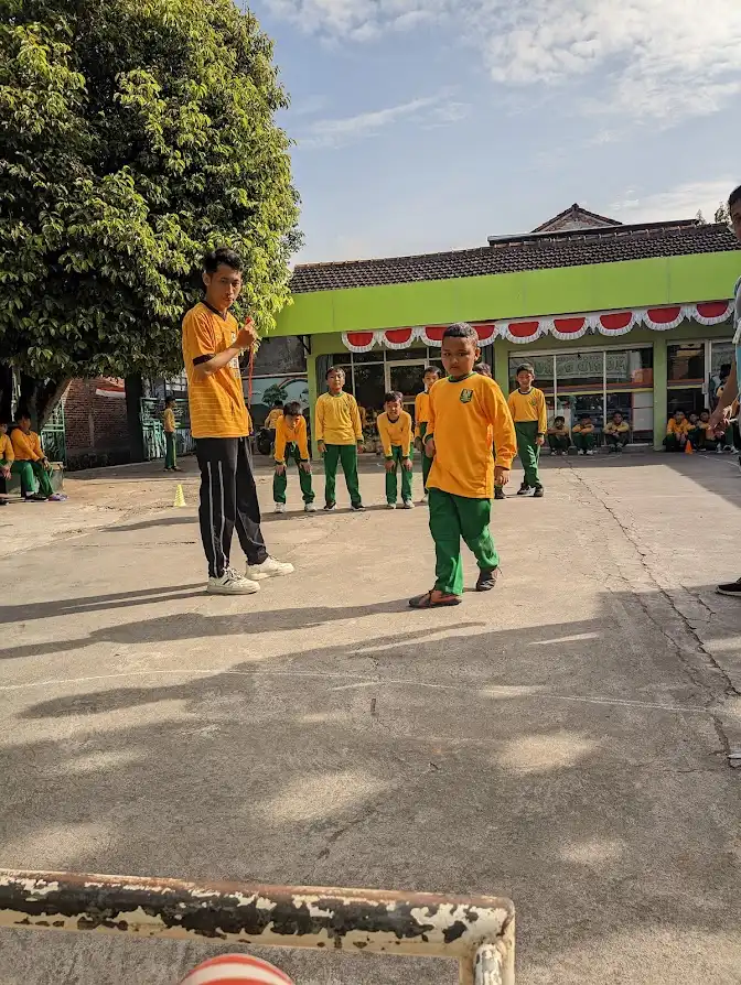 lomba 6