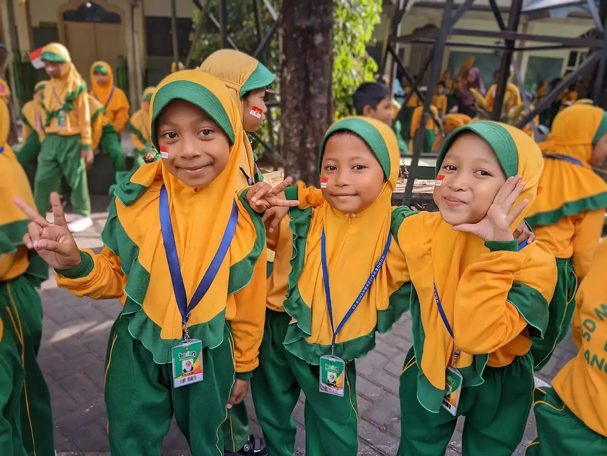 lomba 3