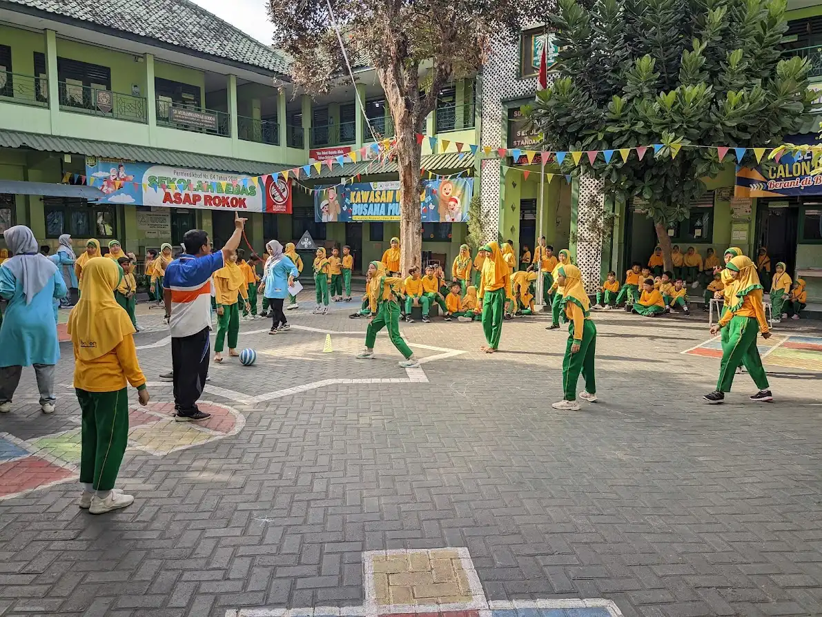 lomba 2